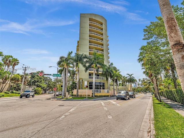 816 NW 11th St 1208, Miami, FL 33136