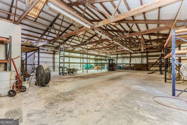 621 Loganville Highway, Winder, GA 30680