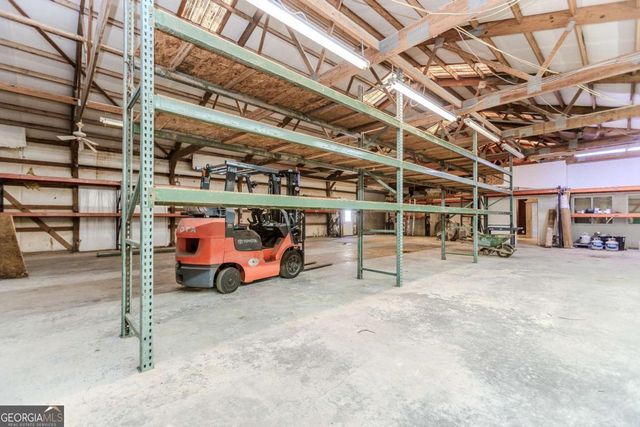 621 Loganville Highway, Winder, GA 30680