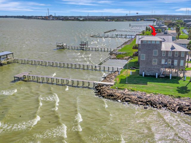 606 2nd St, Seabrook, TX 77586
