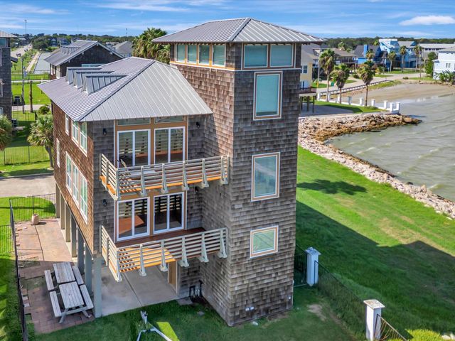 606 2nd St, Seabrook, TX 77586