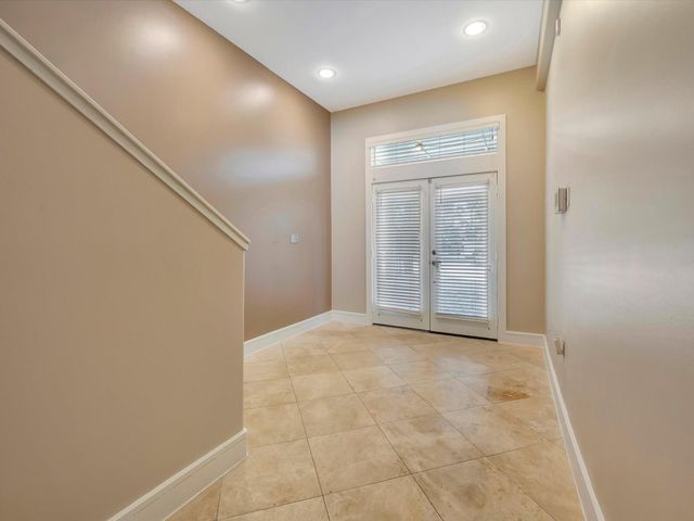 606 2nd St, Seabrook, TX 77586