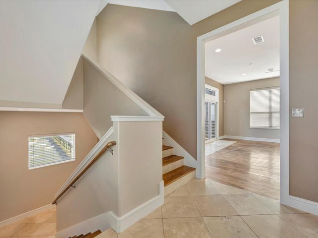 606 2nd St, Seabrook, TX 77586
