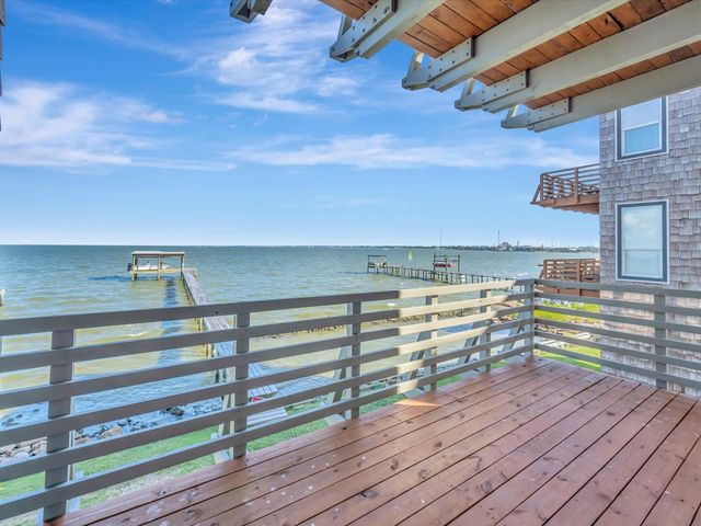606 2nd St, Seabrook, TX 77586