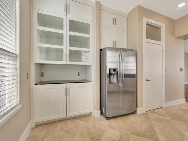 606 2nd St, Seabrook, TX 77586