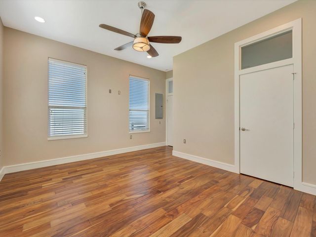 606 2nd St, Seabrook, TX 77586