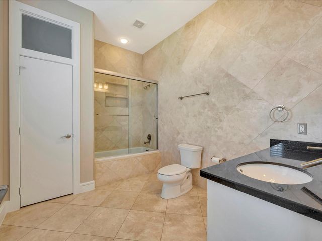 606 2nd St, Seabrook, TX 77586