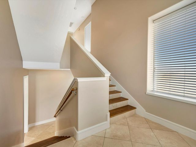 606 2nd St, Seabrook, TX 77586