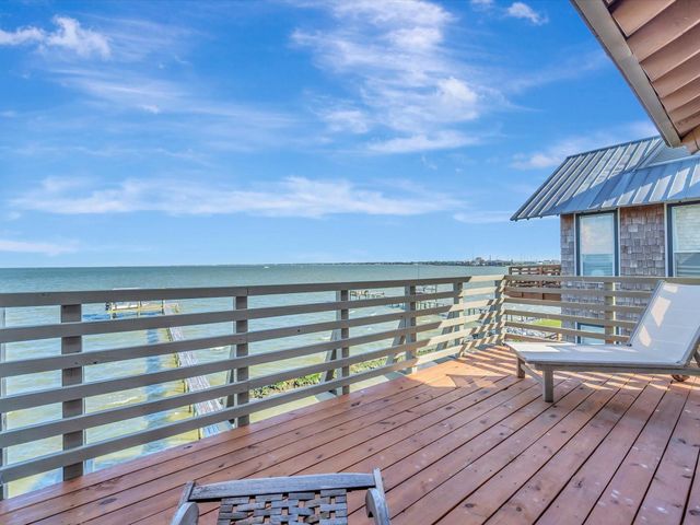 606 2nd St, Seabrook, TX 77586