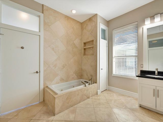 606 2nd St, Seabrook, TX 77586