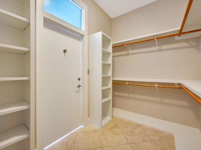 606 2nd St, Seabrook, TX 77586