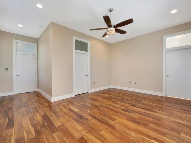 606 2nd St, Seabrook, TX 77586