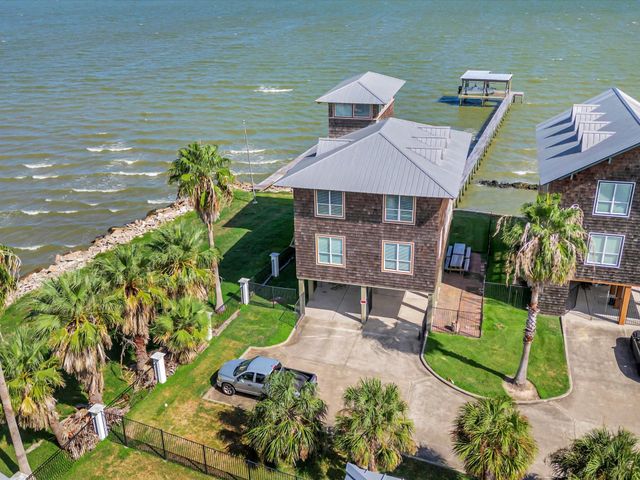 606 2nd St, Seabrook, TX 77586