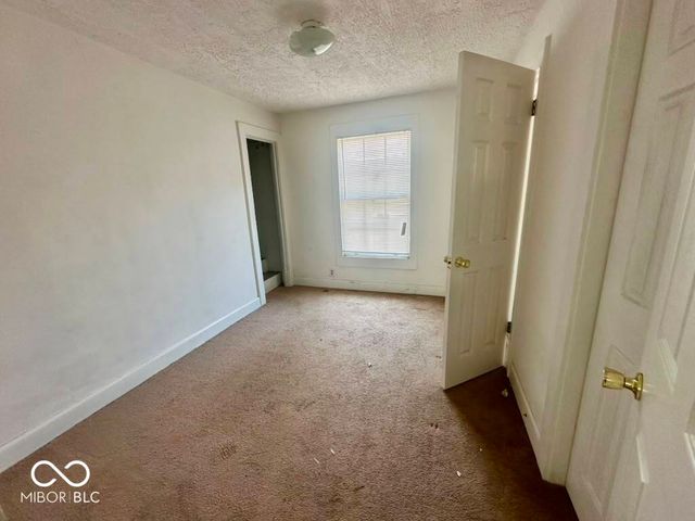 3647 Rockville Road, Indianapolis, IN 46222
