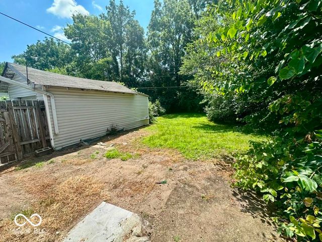3647 Rockville Road, Indianapolis, IN 46222