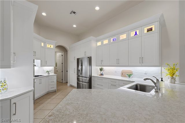 19500 La Serena DR, Estero, FL 33967