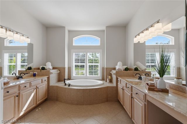 19500 La Serena DR, Estero, FL 33967