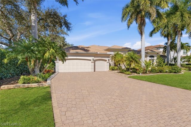 19500 La Serena DR, Estero, FL 33967