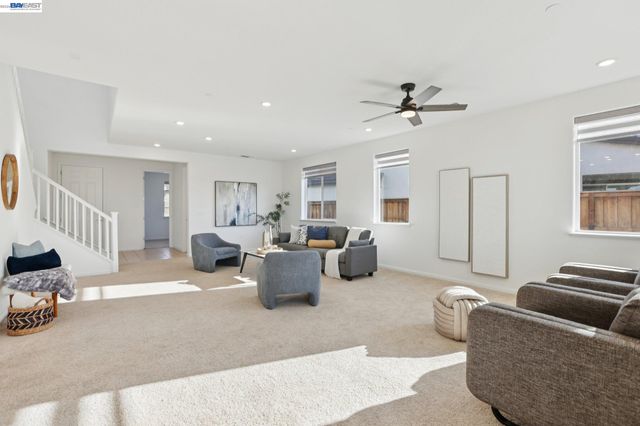 16172 Abernathy Ct, Lathrop, CA 95330