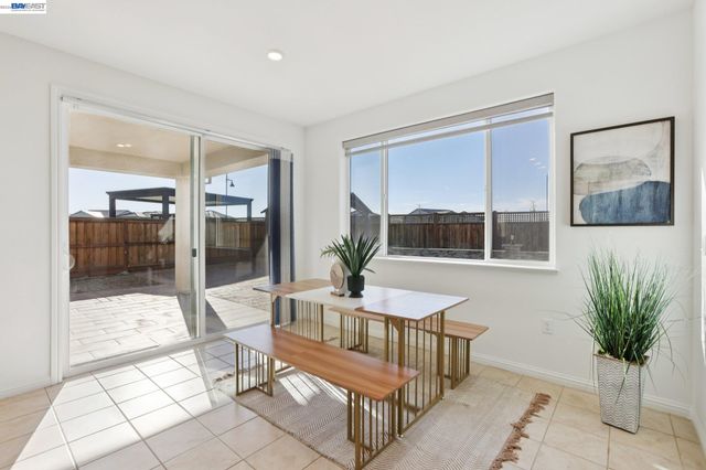 16172 Abernathy Ct, Lathrop, CA 95330