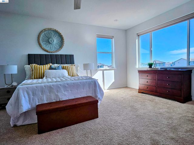 16172 Abernathy Ct, Lathrop, CA 95330