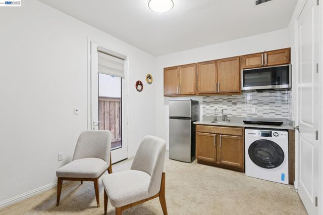 16172 Abernathy Ct, Lathrop, CA 95330