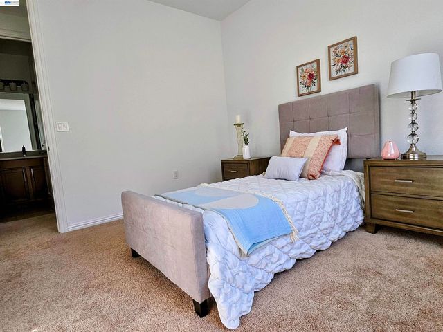 16172 Abernathy Ct, Lathrop, CA 95330