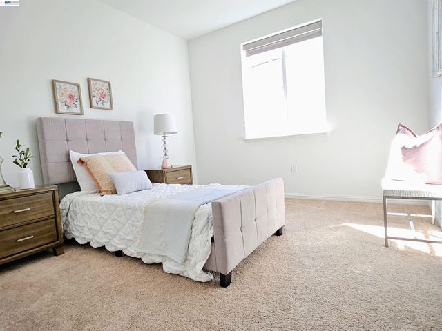 16172 Abernathy Ct, Lathrop, CA 95330