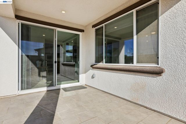 16172 Abernathy Ct, Lathrop, CA 95330