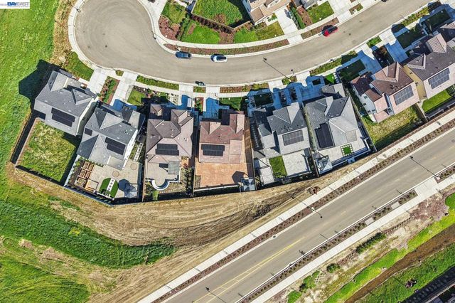 16172 Abernathy Ct, Lathrop, CA 95330