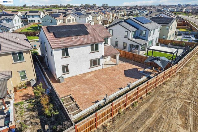 16172 Abernathy Ct, Lathrop, CA 95330