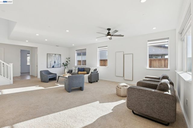 16172 Abernathy Ct, Lathrop, CA 95330