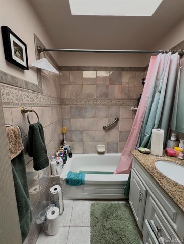 104 Charter Oak Avenue, San Francisco, CA 94124