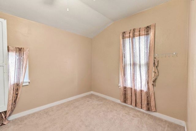 1122 W Augusta Ave, Spokane, WA 99205