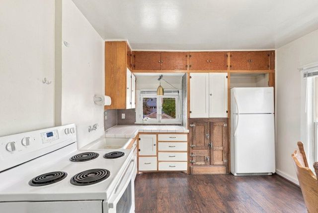 1122 W Augusta Ave, Spokane, WA 99205