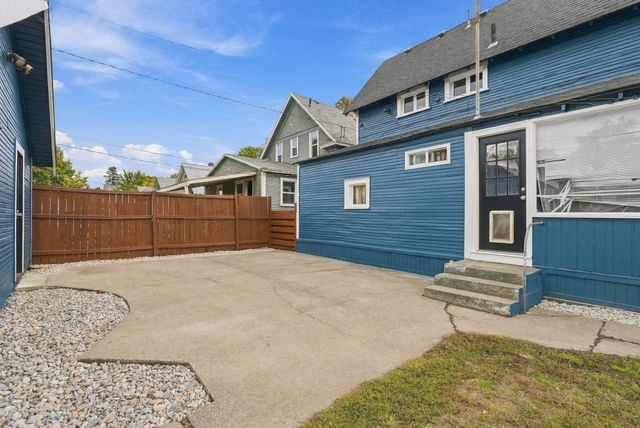 1122 W Augusta Ave, Spokane, WA 99205