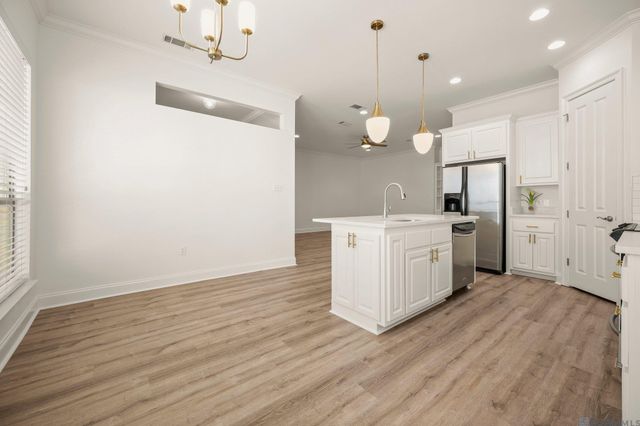 5368 Courtyard Dr, Gonzales, LA 70737