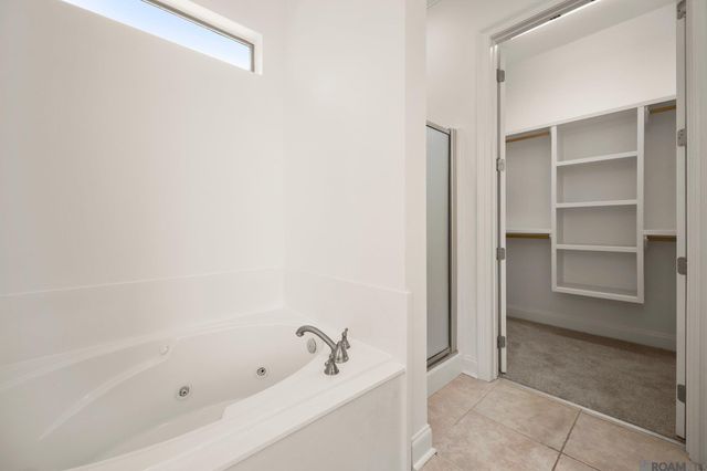 5368 Courtyard Dr, Gonzales, LA 70737