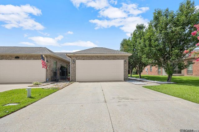 5368 Courtyard Dr, Gonzales, LA 70737