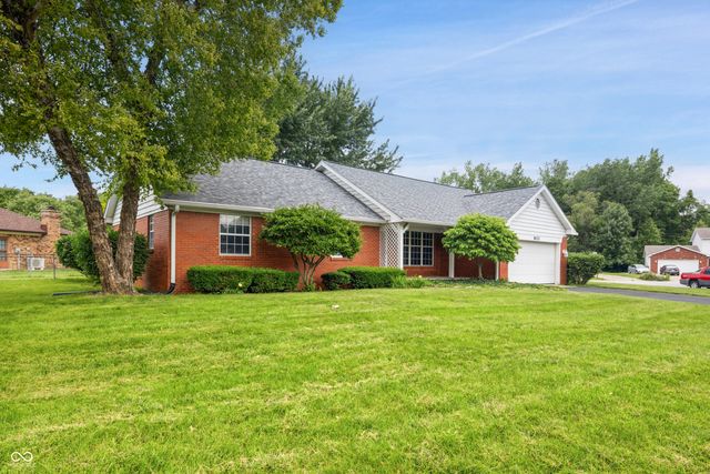 8022 Knollgate Court, Indianapolis, IN 46268