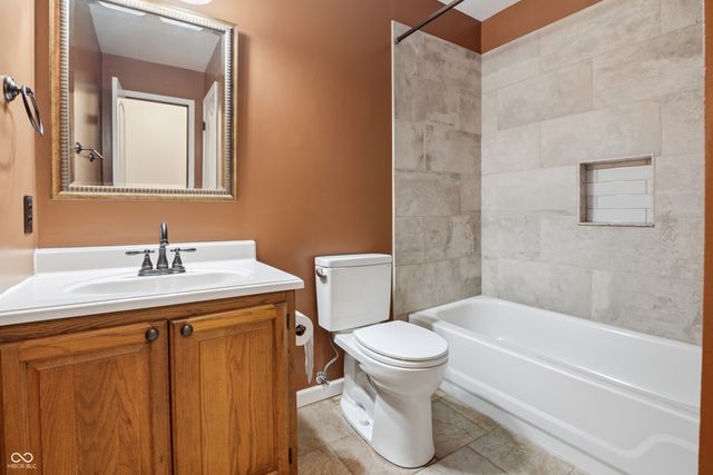 8022 Knollgate Court, Indianapolis, IN 46268