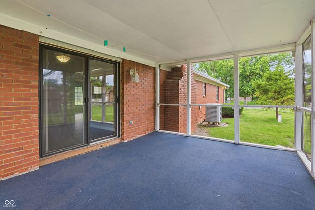 8022 Knollgate Court, Indianapolis, IN 46268