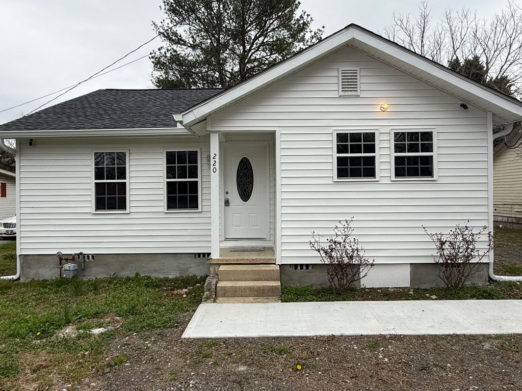 220 Harrell Street, Trion, GA 30753