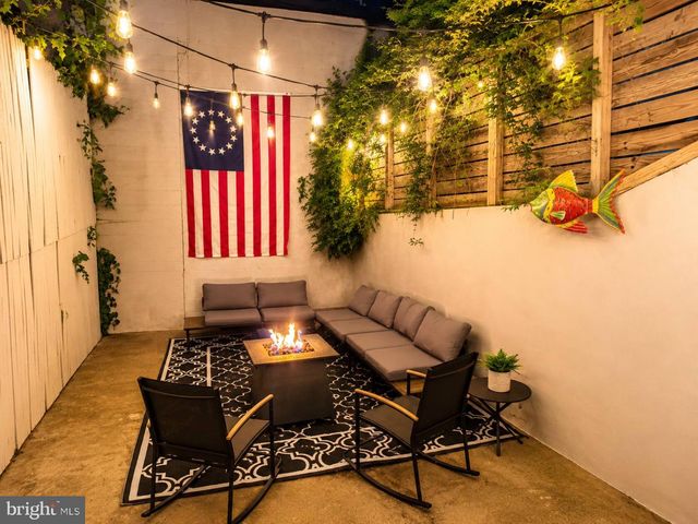 1425 N FRONT ST, Philadelphia, PA 19122