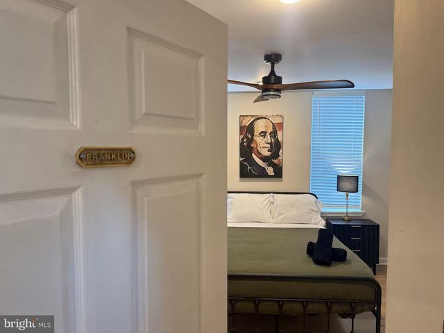1425 N FRONT ST, Philadelphia, PA 19122