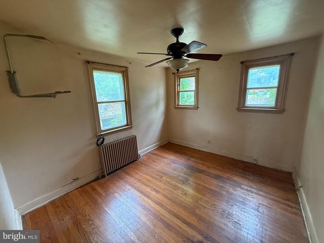 750 CHARING CROSS RD, Baltimore, MD 21229