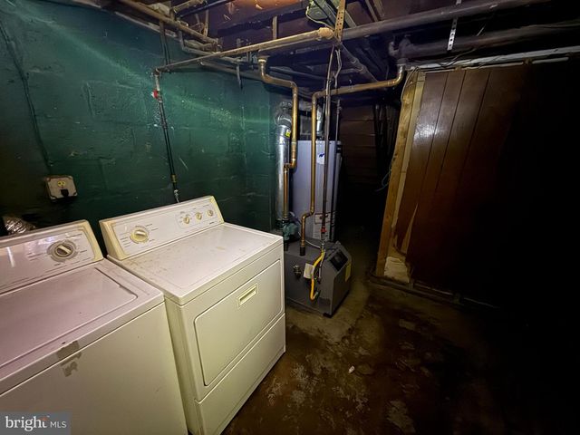 750 CHARING CROSS RD, Baltimore, MD 21229