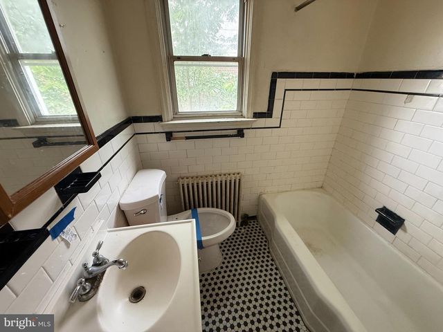 750 CHARING CROSS RD, Baltimore, MD 21229