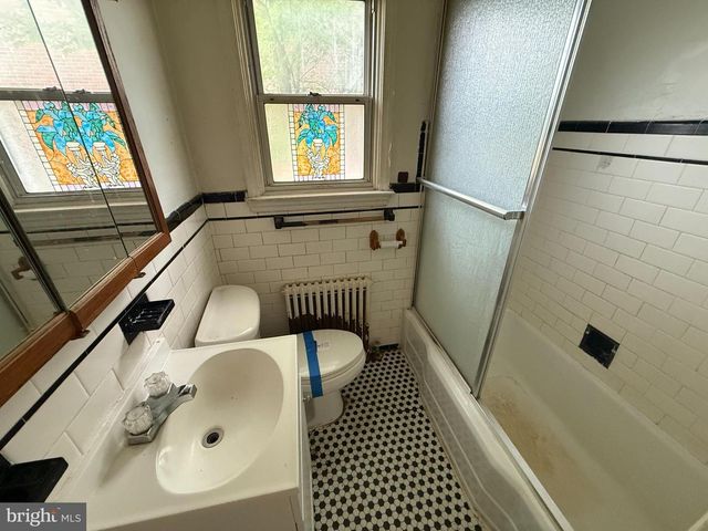 750 CHARING CROSS RD, Baltimore, MD 21229