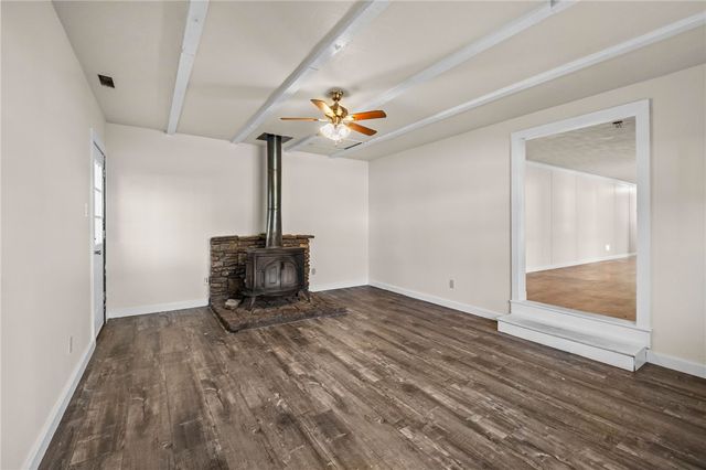 1952 N Juneway Terrace, Fayetteville, AR 72703